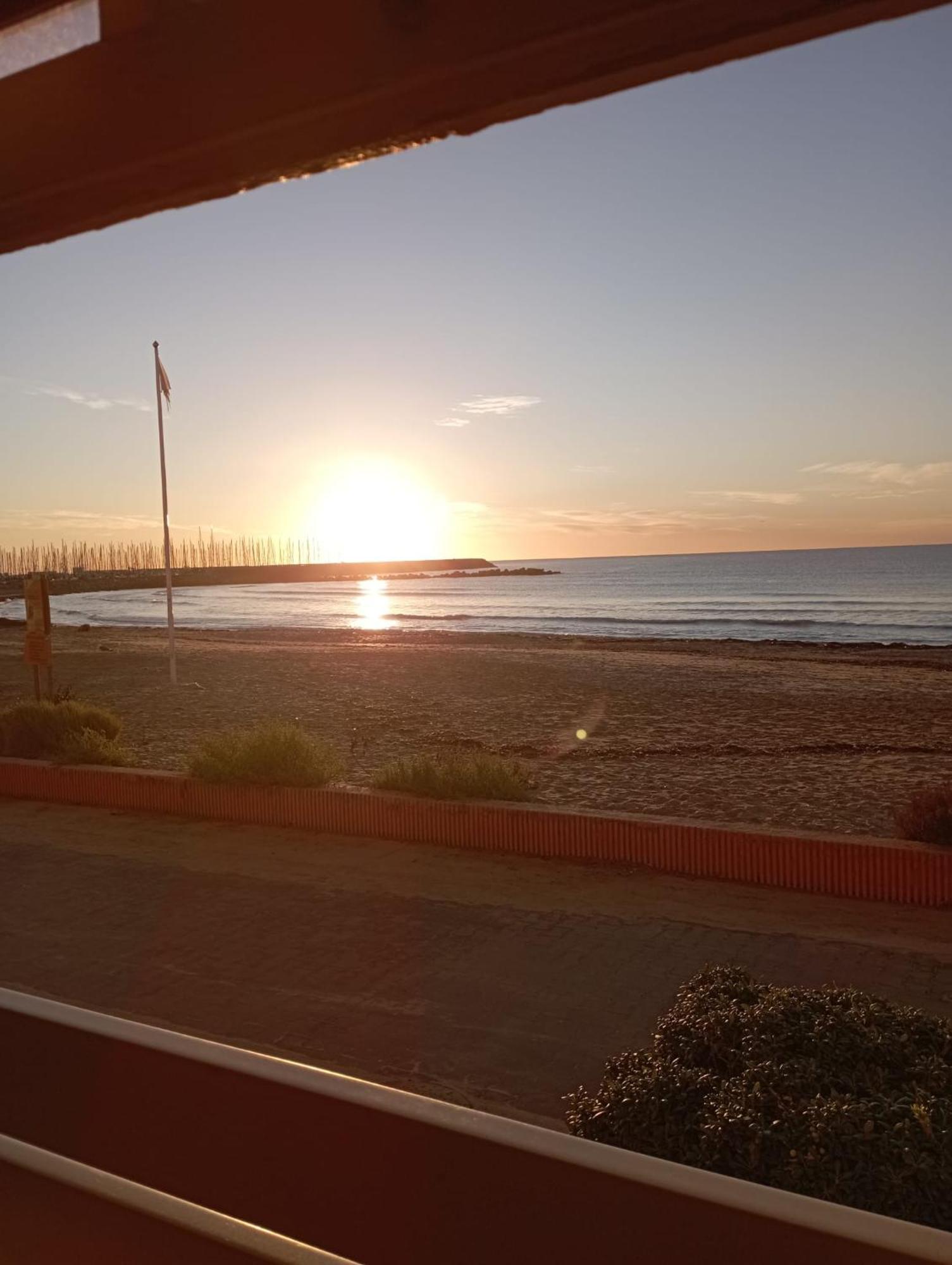 Face A La Mer, Appartement Pour 4 Personnes Sur La Rive Droite Palavas-les-Flots Exterior foto